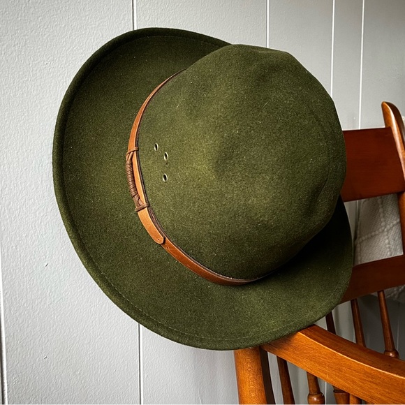 Duluth Trading Co Accessories - Duluth Trading Olive Green Wool Fedora Hat Lite Felt Water Repellent Crushable